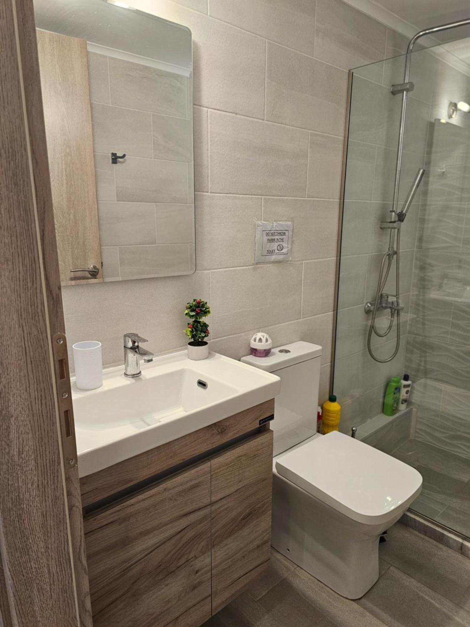 Cosy Apartment In The Heart Of The City カラマタ エクステリア 写真